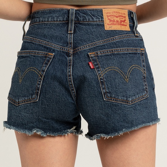 💘5xHP!💘 Levi’s | Cut Off Jean Shorts, Size 6 - Picture 11 of 16